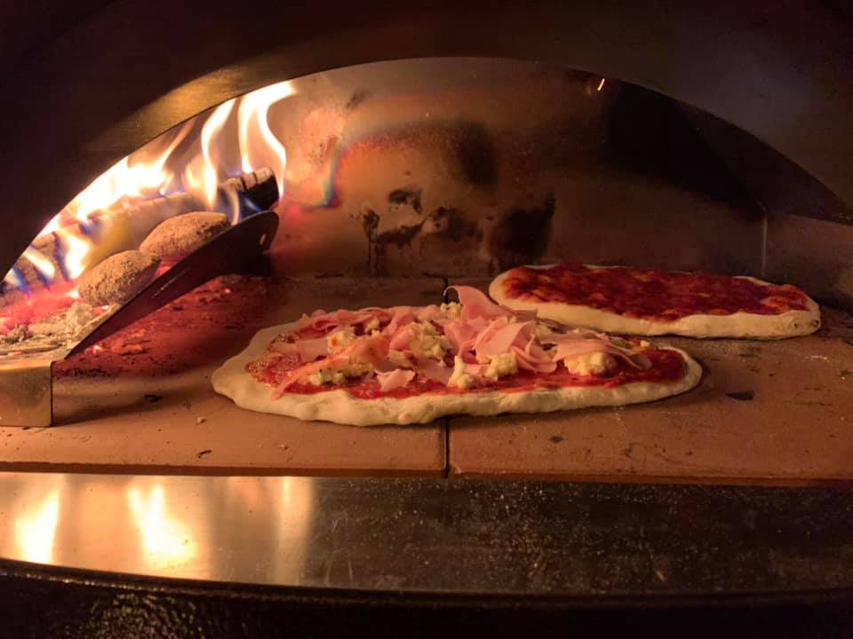 Piec ogrodowy do pizzy